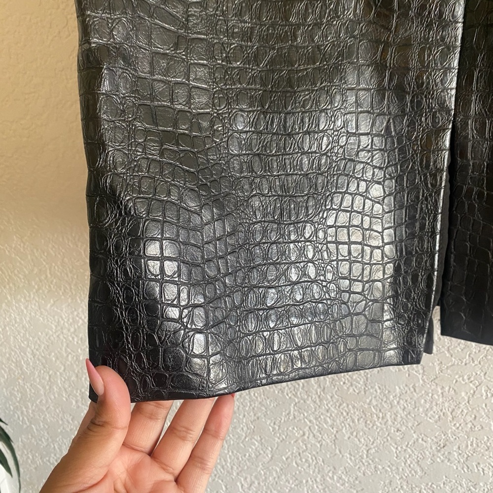Modcloth Black Textured Skirt - Picture 3 of 6